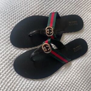 Gucci Kika Thongs Sandals